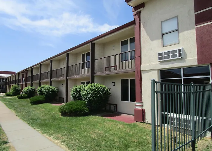 Red Lion Inn & Suites Kc Sports Complex Independence Mo